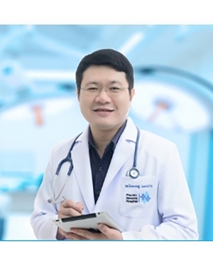 Dr. Chaichet Netsawang 